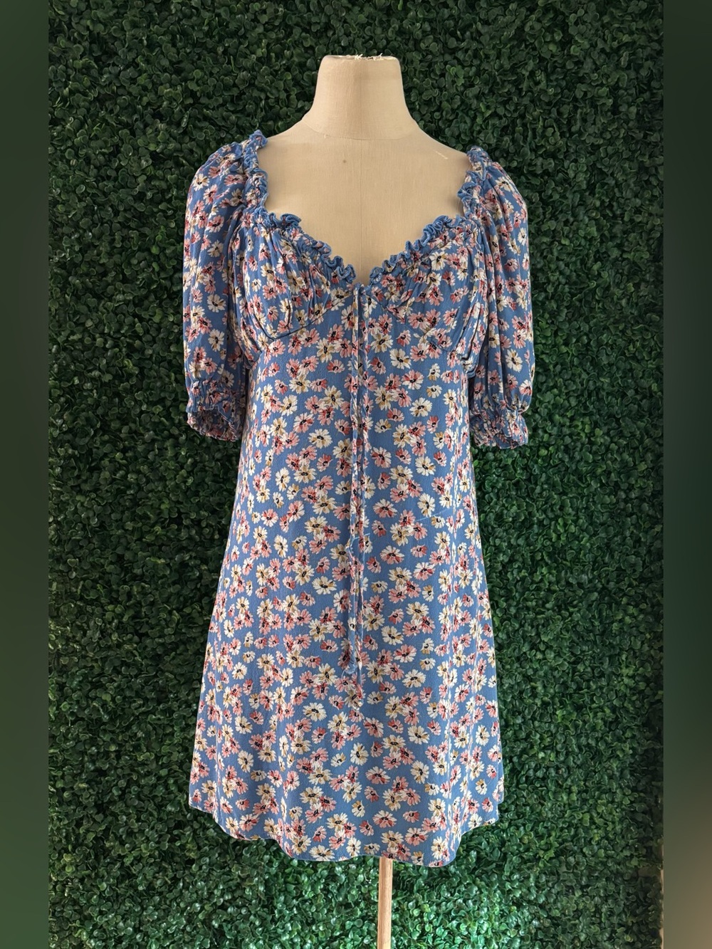 Sz L Olivaceous Periwinkle Blue Floral Puff Sleeve Sweetheart Mini Dress